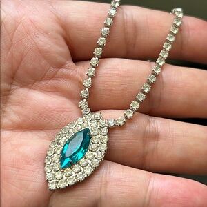 🖤NEW🔺The Bridal Collection Teal Blue Necklace